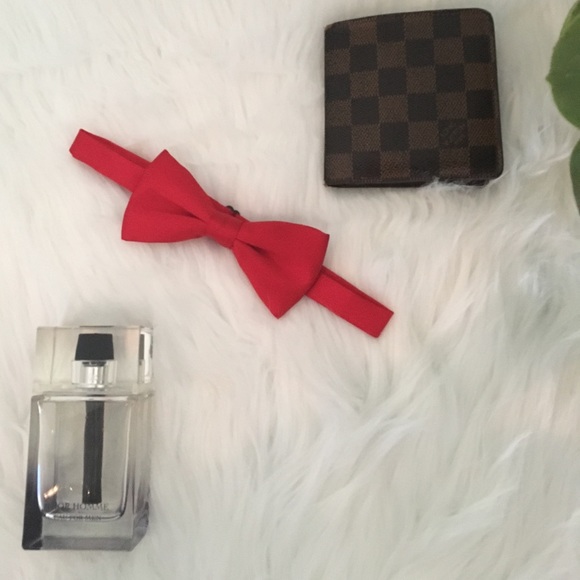 H&M Bow Tie - Picture 1 of 2